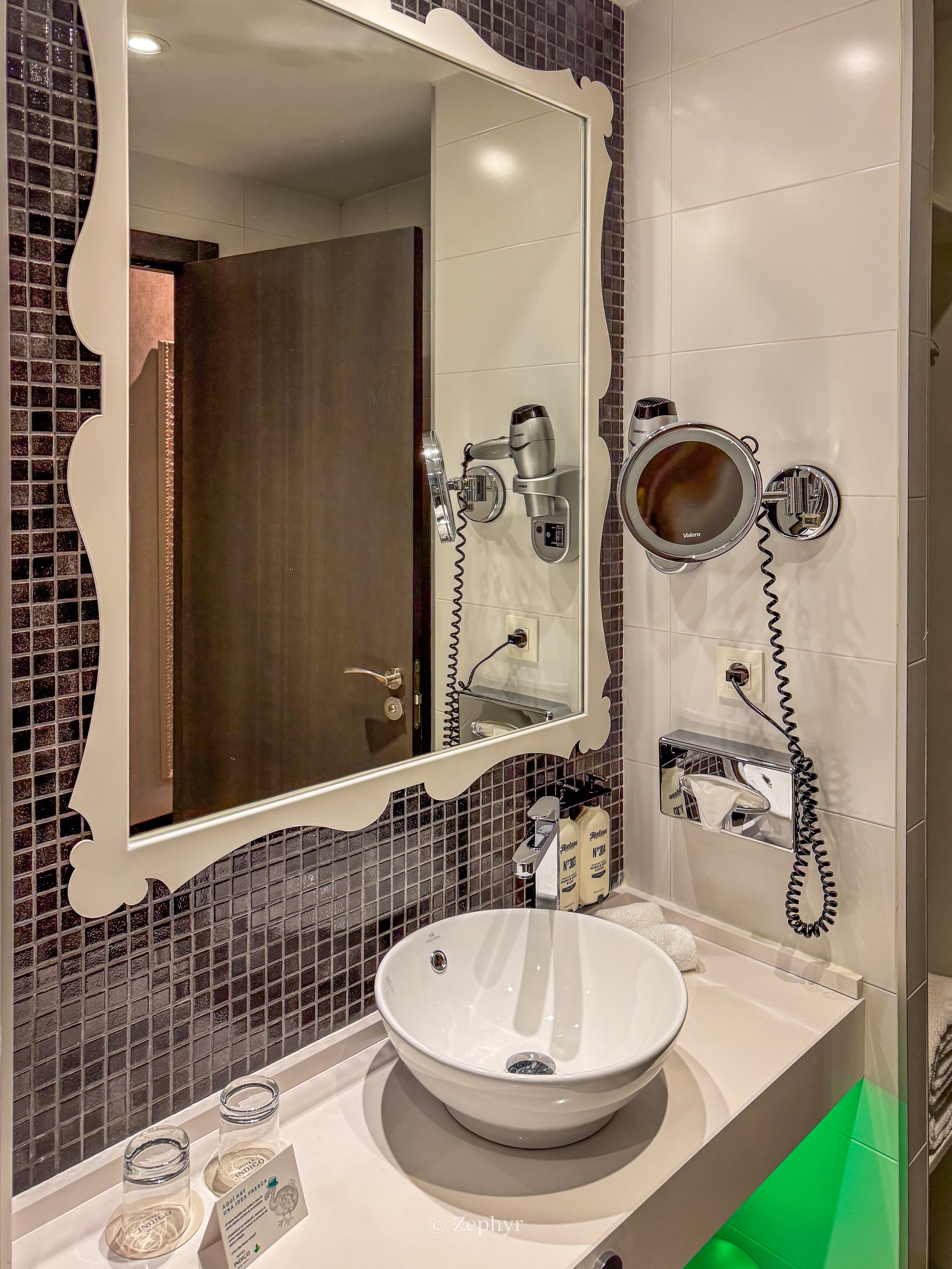 ڵĳпݣӢϸƵ Hotel Indigo Gran Via Madrid