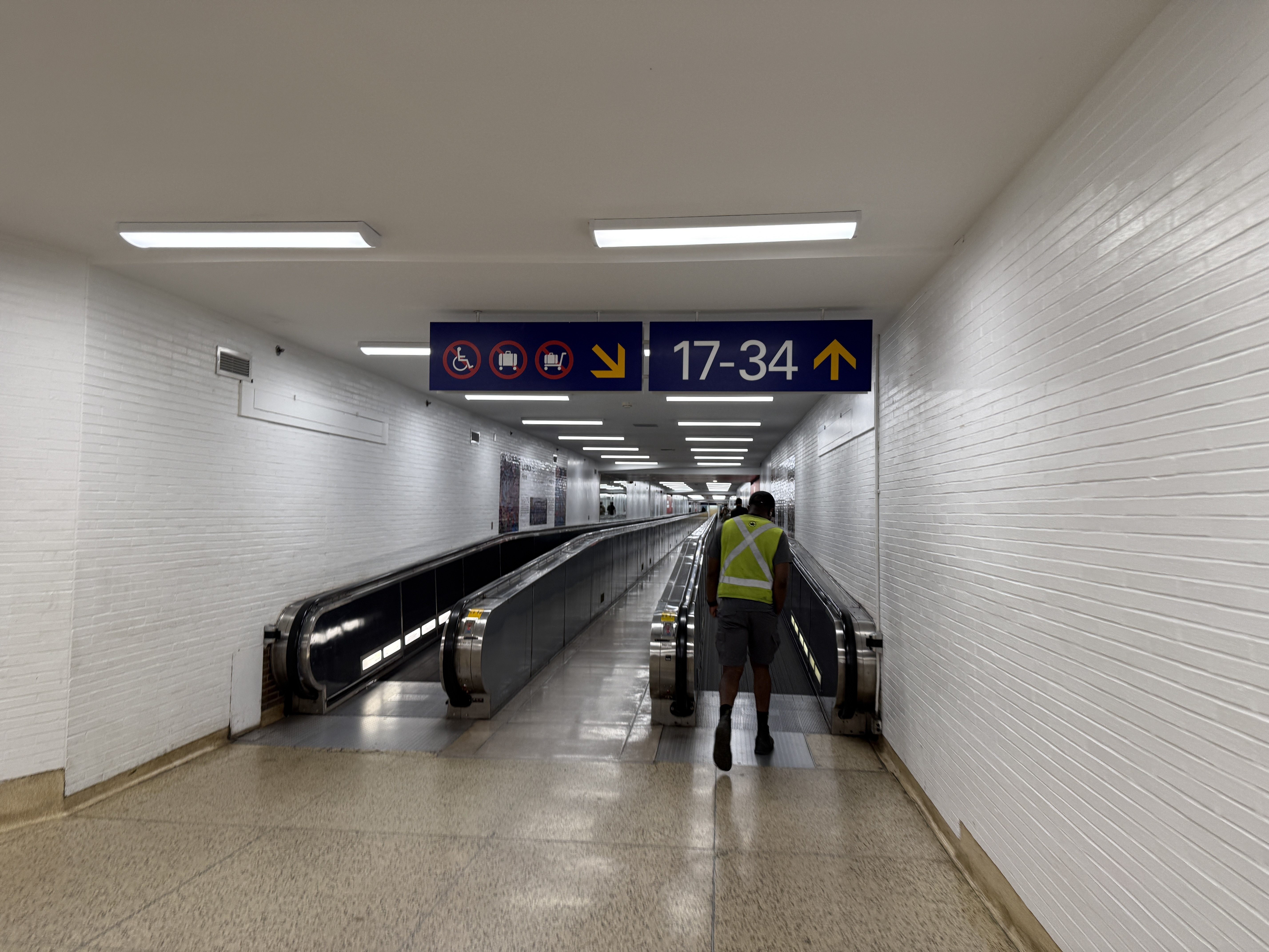 һܲݼķɻһʲôоŦغղ737-200 combi