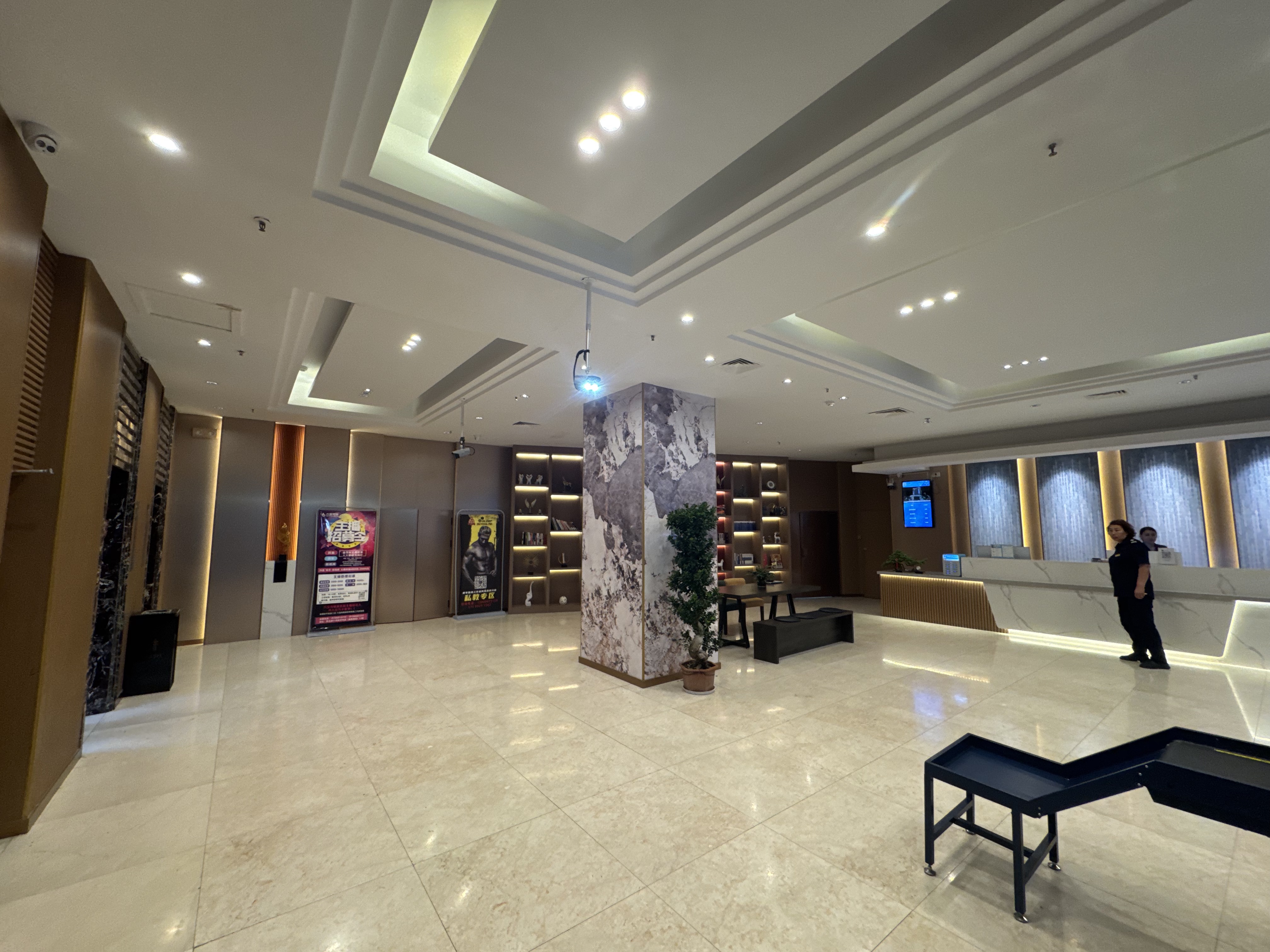 ̩Ƶꡤ̫ٹĵ Lan Tai Hotel @ Akesu Pacific Shopping