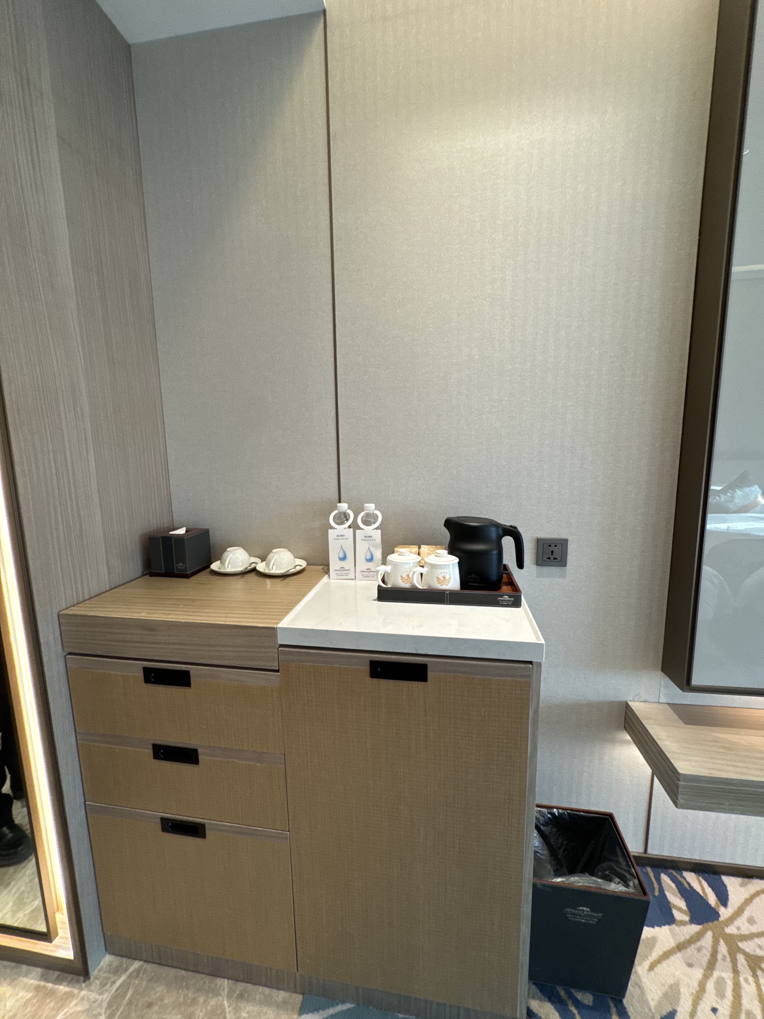 •µƵ Howard Johnson Great Eagle Plaza Akesu