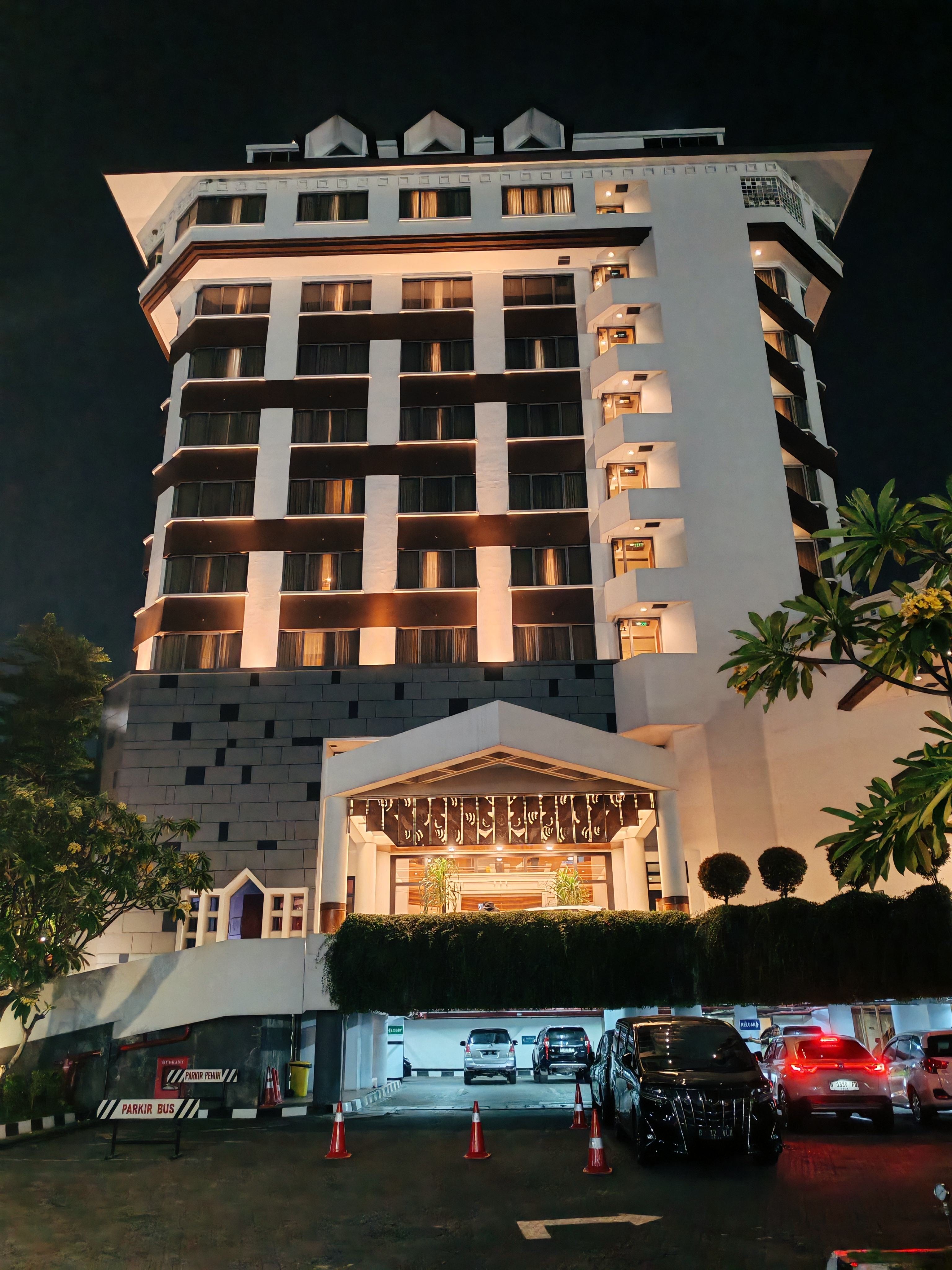 ӡ¢30ʷƵSantika Hotel