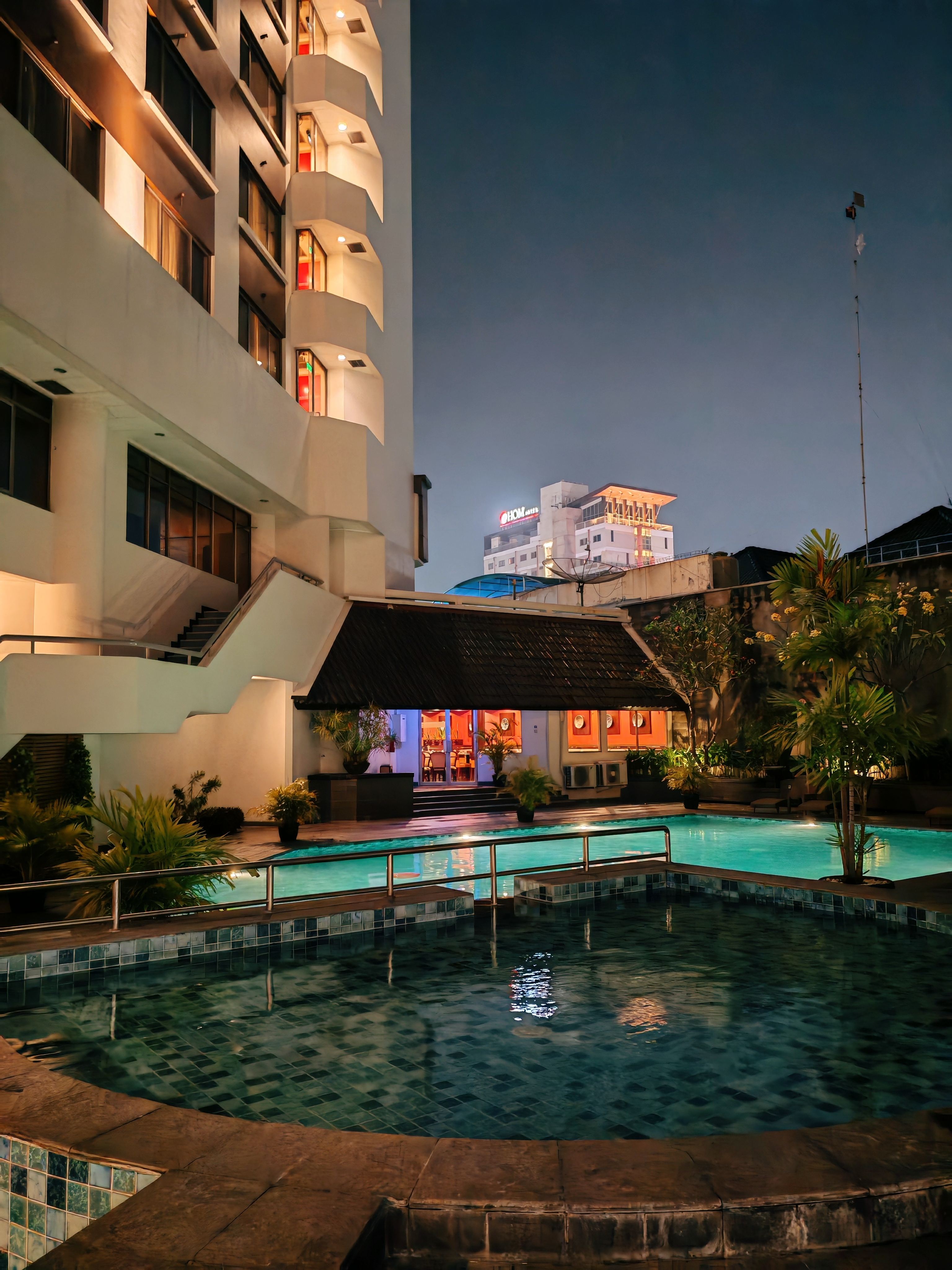 ӡ¢30ʷƵSantika Hotel