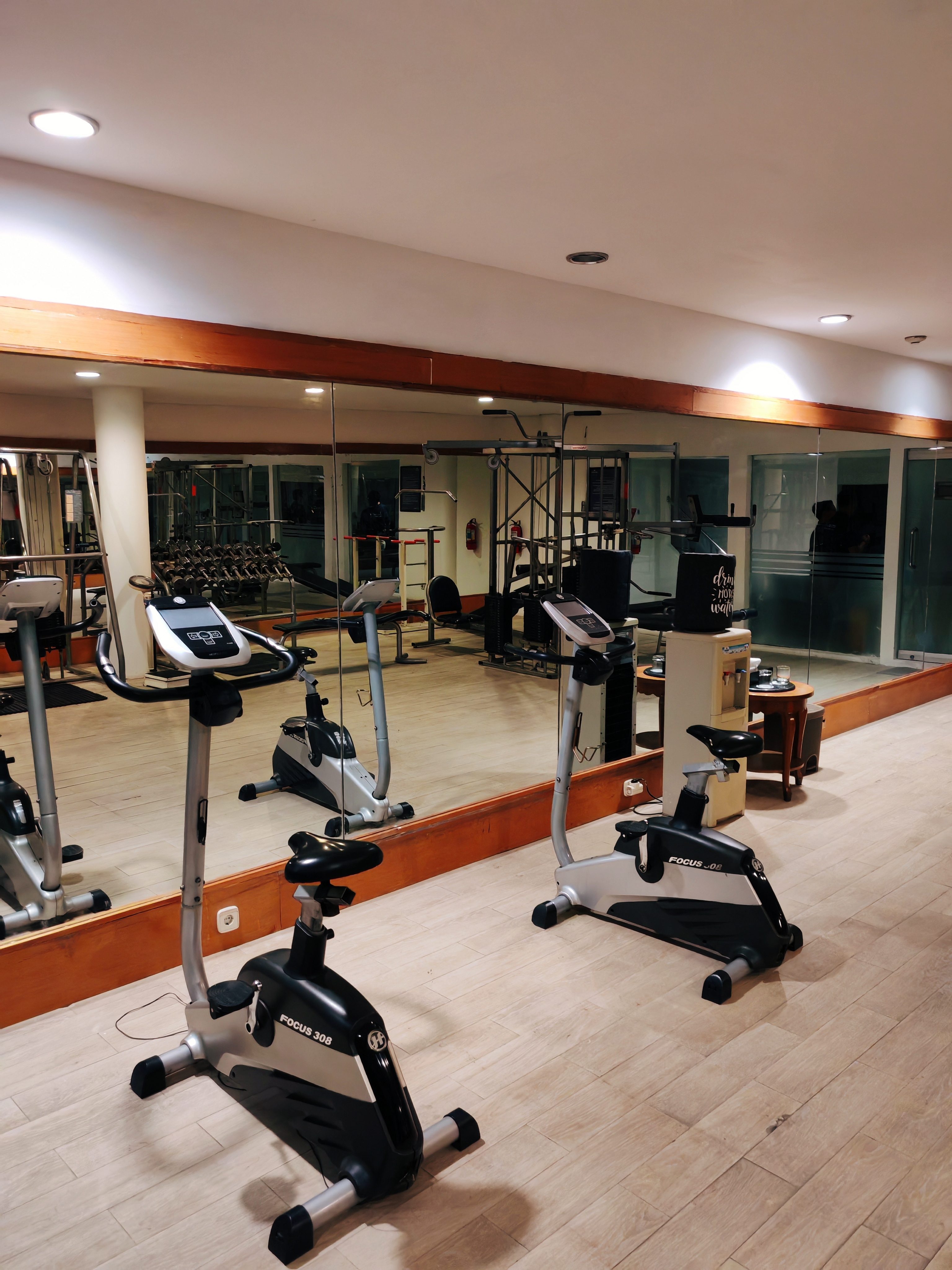 ӡ¢30ʷƵSantika Hotel