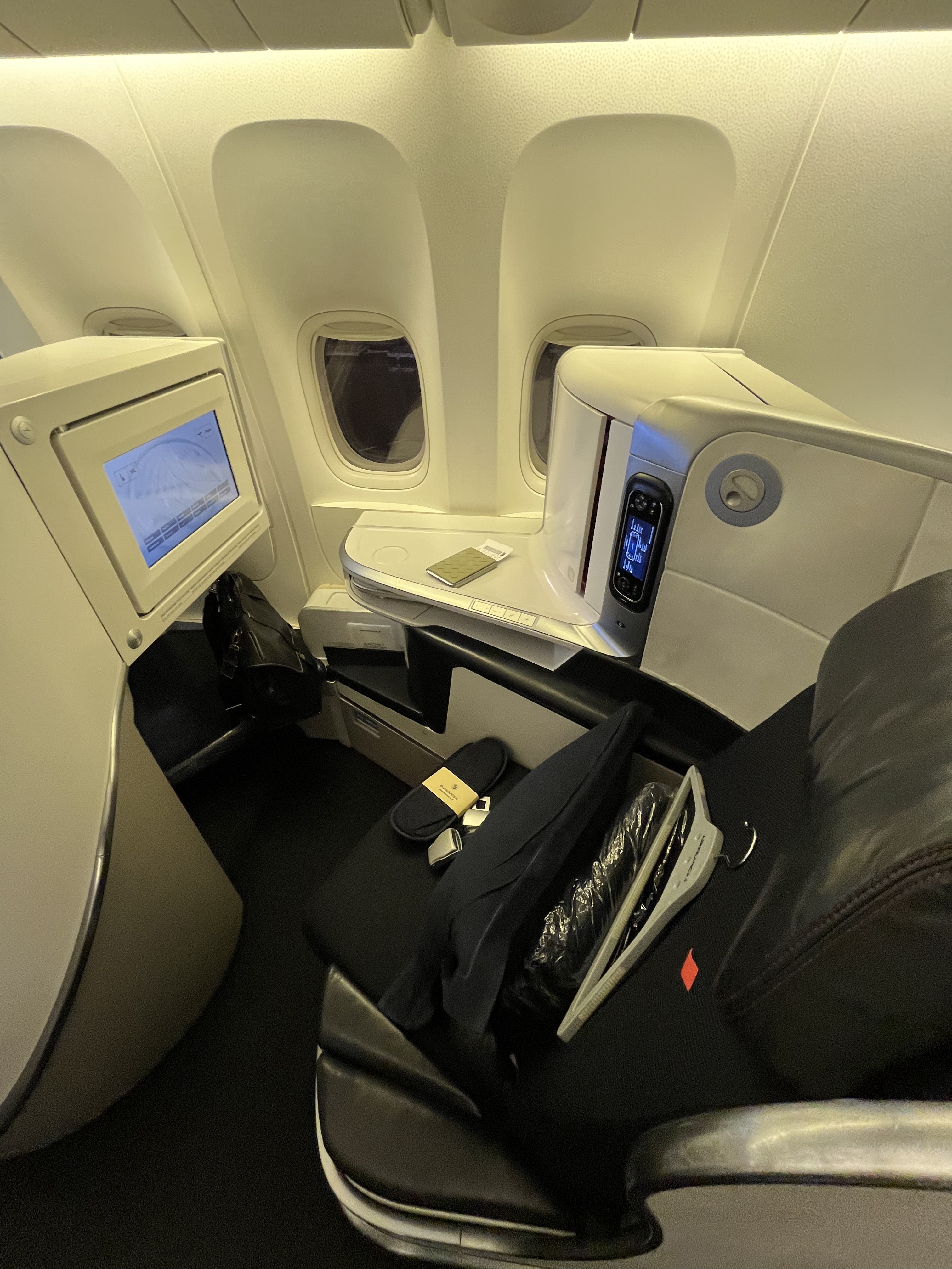  -- B777/ A320