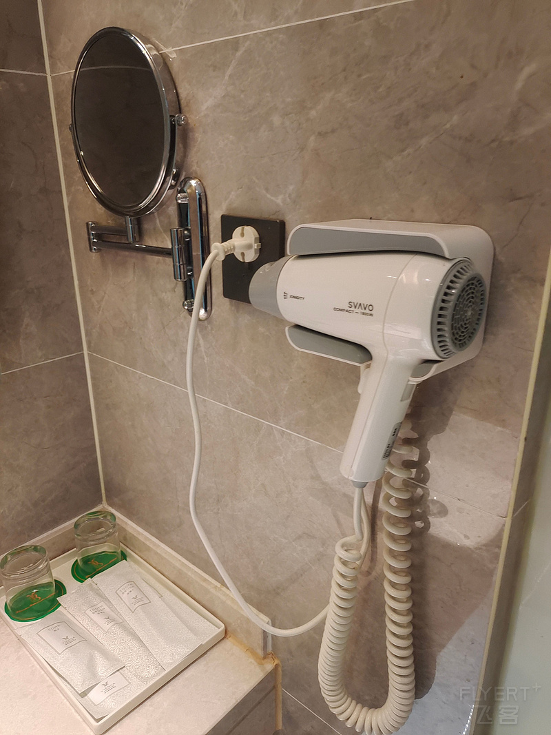 224126RIu4GXToKcetQU9q.jpg 224126RIu4GXToKcetQU9q.jpg