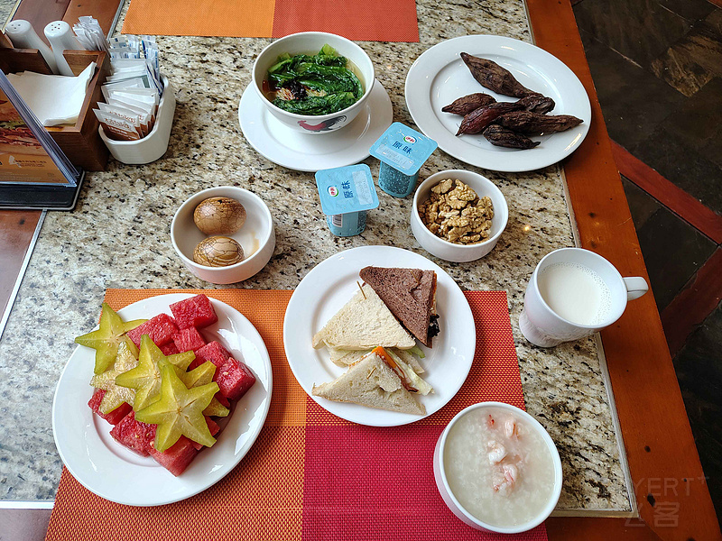 181120HoJ1wlgRotPEsFlH.jpg