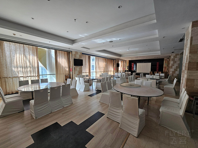 1128200CWzARi5CDzapbyd.jpg 1128200CWzARi5CDzapbyd.jpg