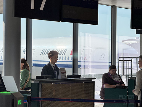 【南法开张了】太太太太太巨了：阿提哈德A380商务舱初体验（70图）