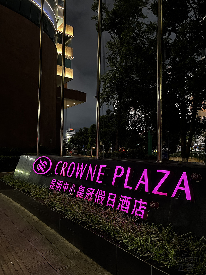 050247UAINPCAGMZQORLHE.png