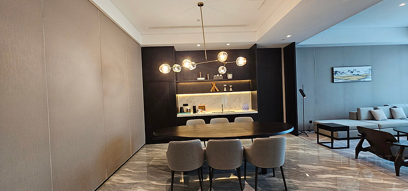 160243TKWcbhGQ9Ql6ThHm.jpg