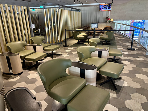 新加坡樟宜机场T4 BLOSSOM贵宾室体验
