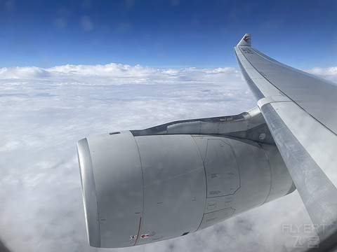 喀什星空 | 东航A330-300 超经舱位 | PVG-KHG往返 | 飞行报告