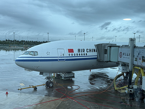 时隔八年的再体验｜国航CA1360 CAN-PEK B777-300ER公务舱体验