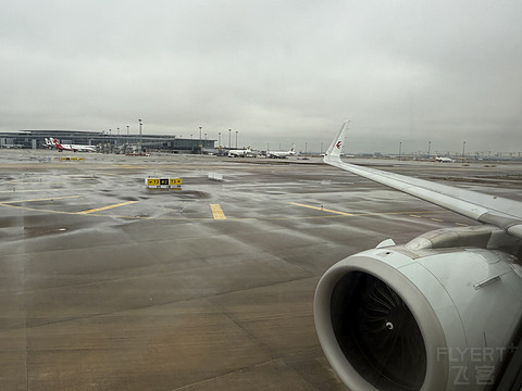 再访天府｜东航MU6997 TFU-PVG A320neo公务舱体验