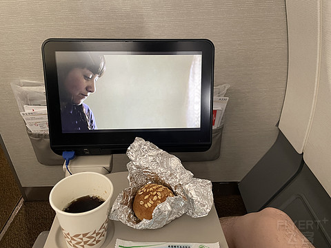 喀什星空 | 东航A330-300 超经舱位 | PVG-KHG往返 | 飞行报告
