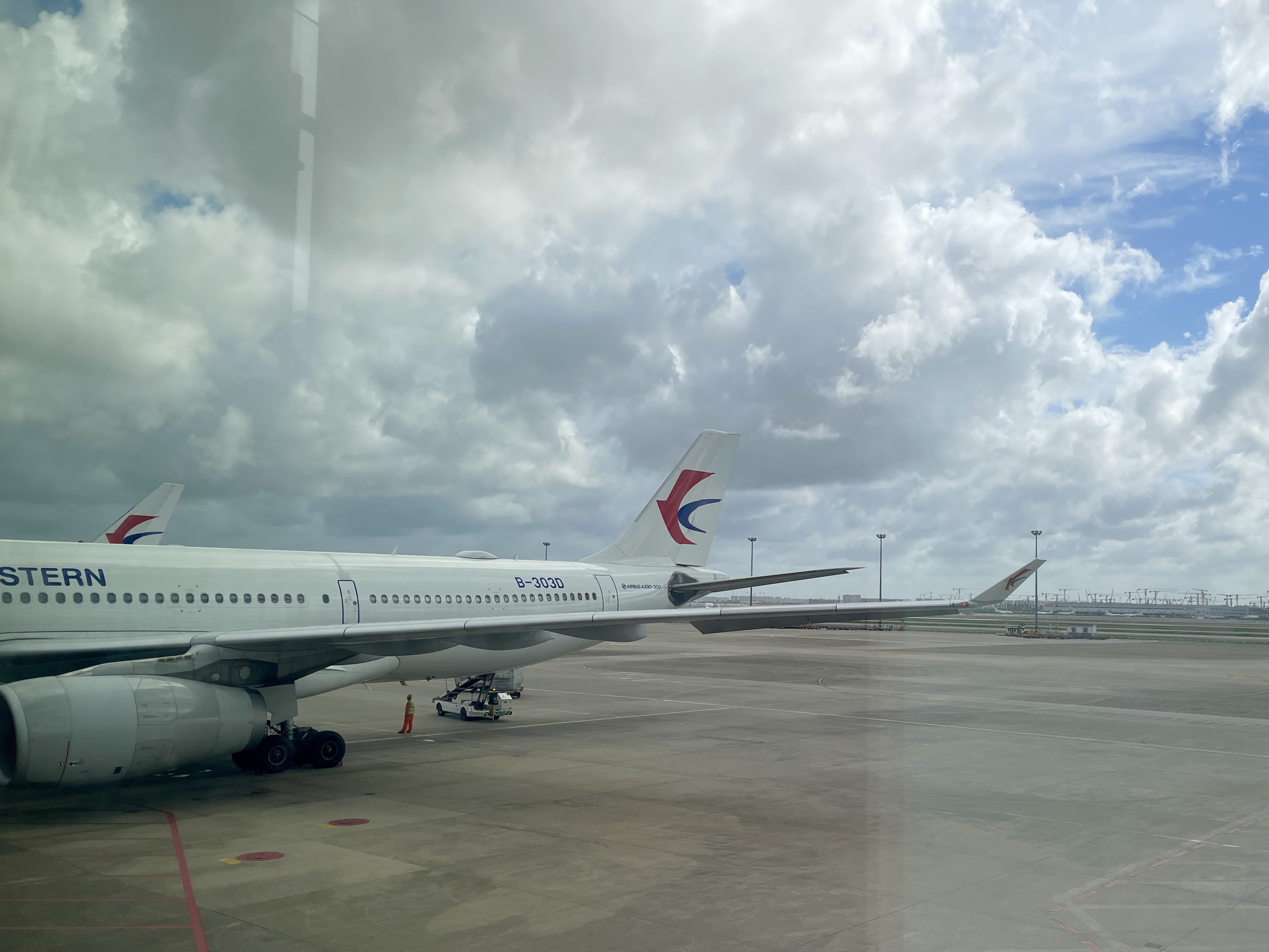 ʲǿ | A330-300 λ | PVG-KHG | б