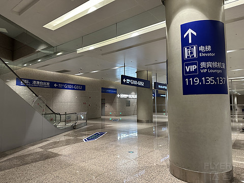 云端之上的东方头等巡礼-MU545(PVG-SIN)