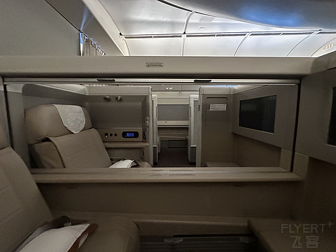 云端之上的东方头等巡礼-MU545(PVG-SIN)