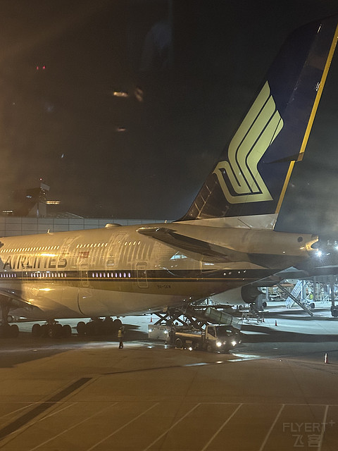 云端之上的东方头等巡礼-MU545(PVG-SIN)