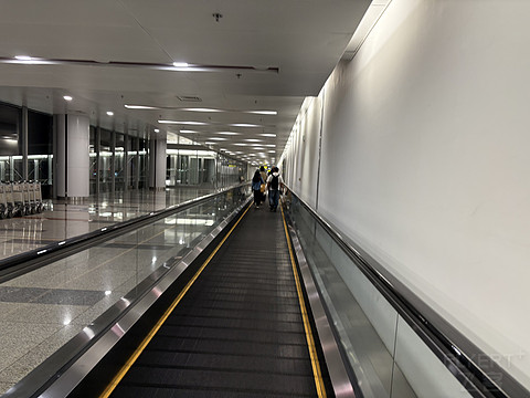 延误加延误，深航PVG-SZX-HAN之600元，SZX超棒休息室美食的廉价之旅[by上海小医生]