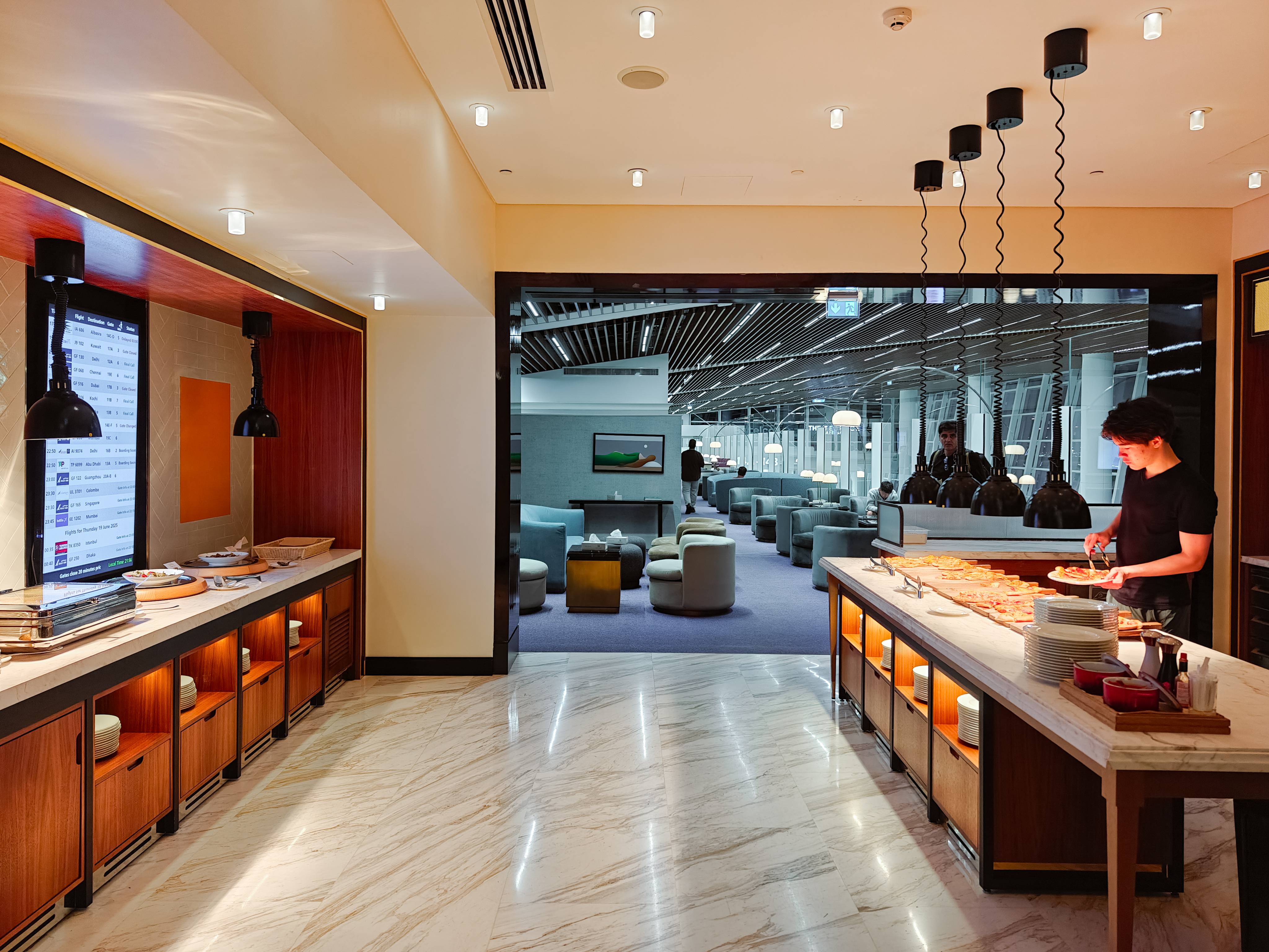 ڻֻ The Pearl Lounge ~