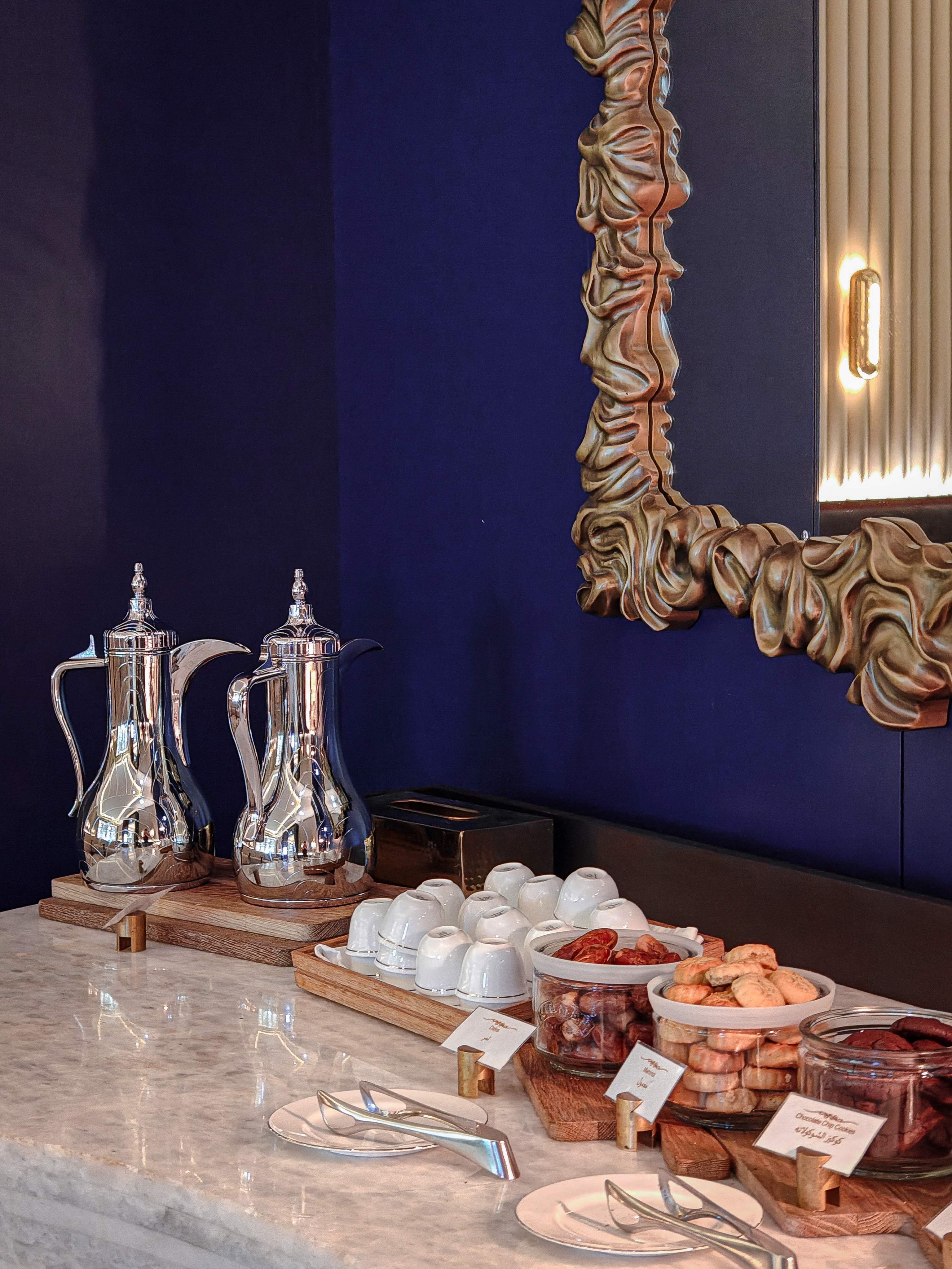 ڻֻ The Pearl Lounge ~