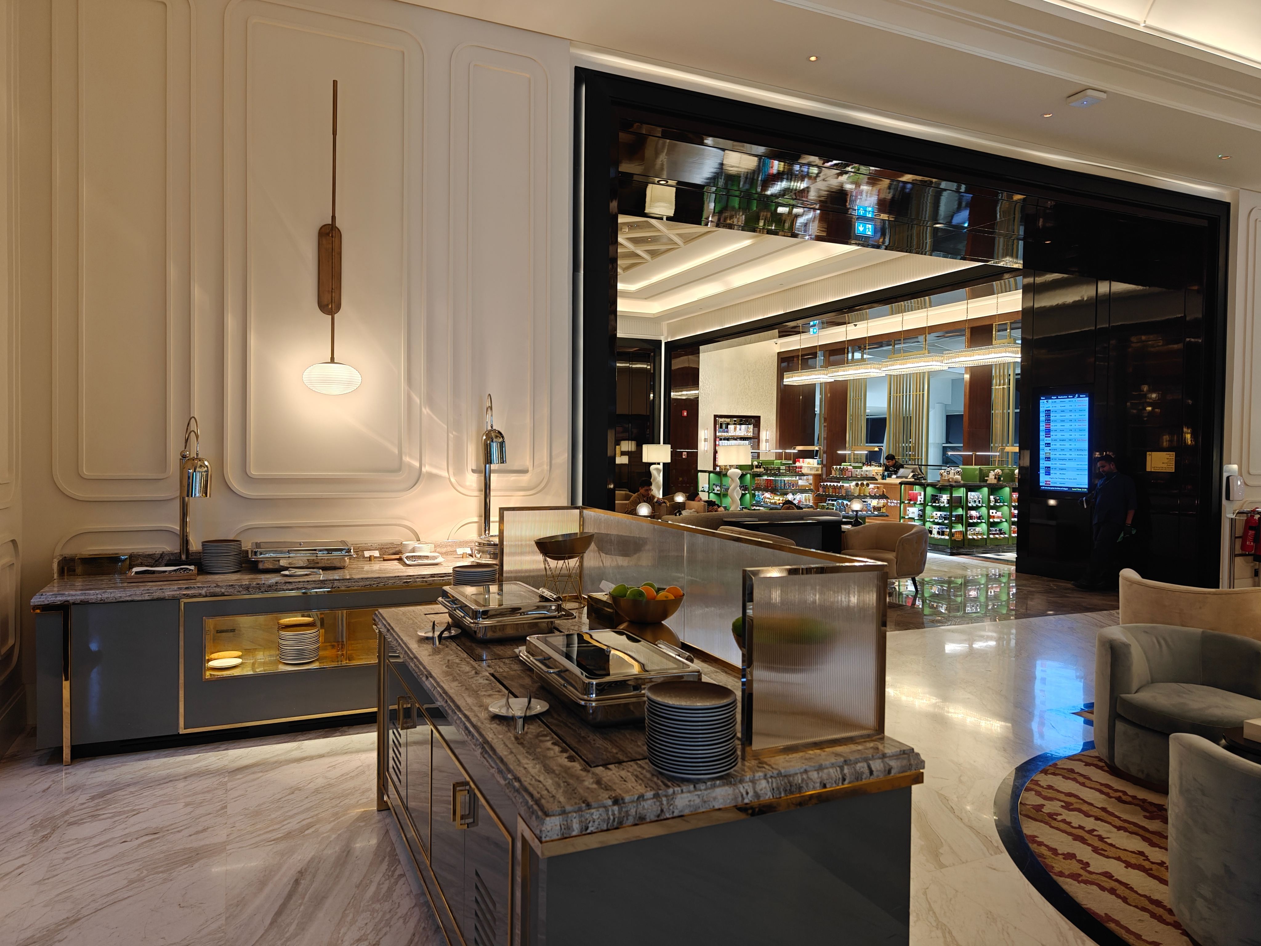ڻֻ The Pearl Lounge ~