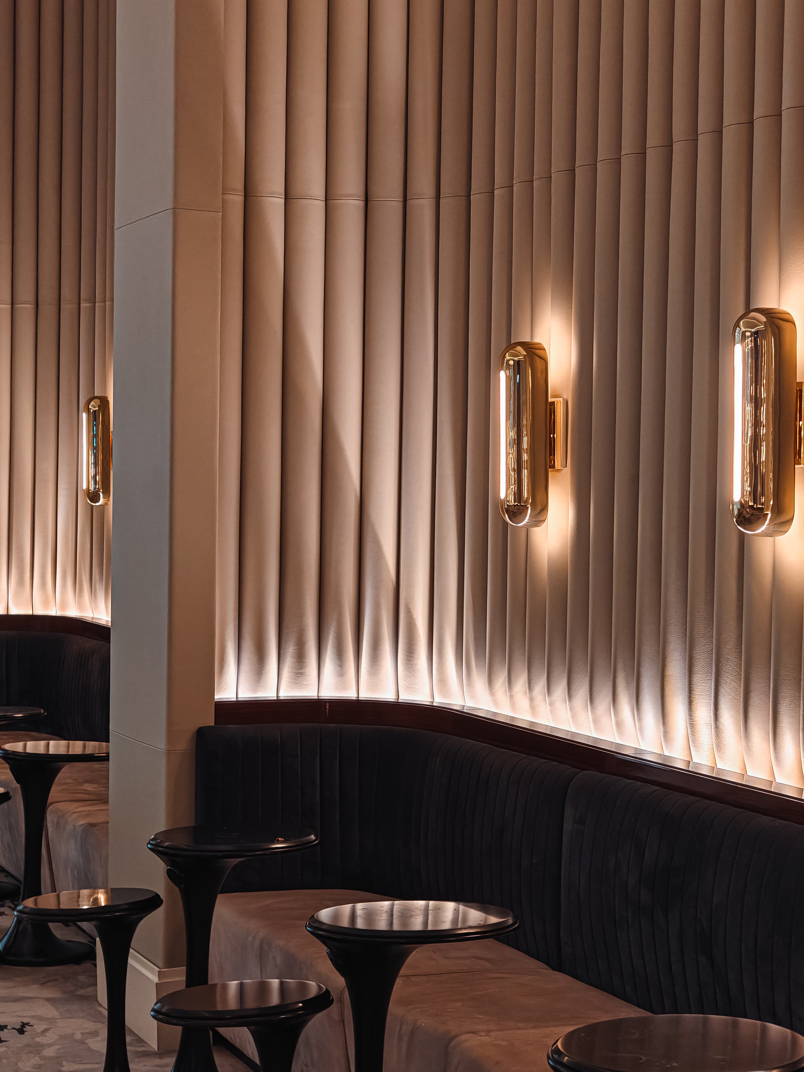 ڻֻ The Pearl Lounge ~