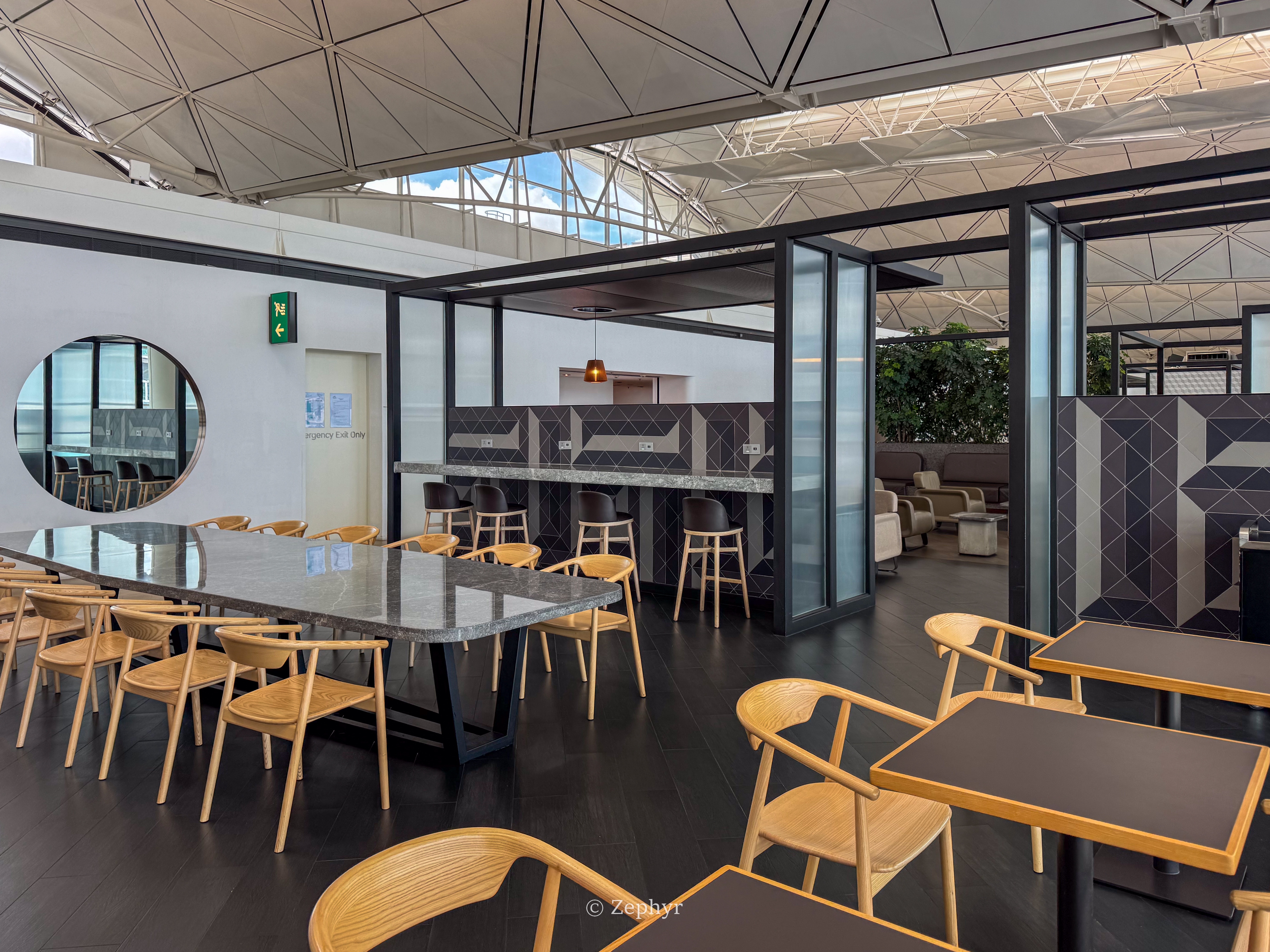 ۻϢҴ֮ ĺ / Amexͨ / Chase / Kyra /  Lounges @ HKG Airport