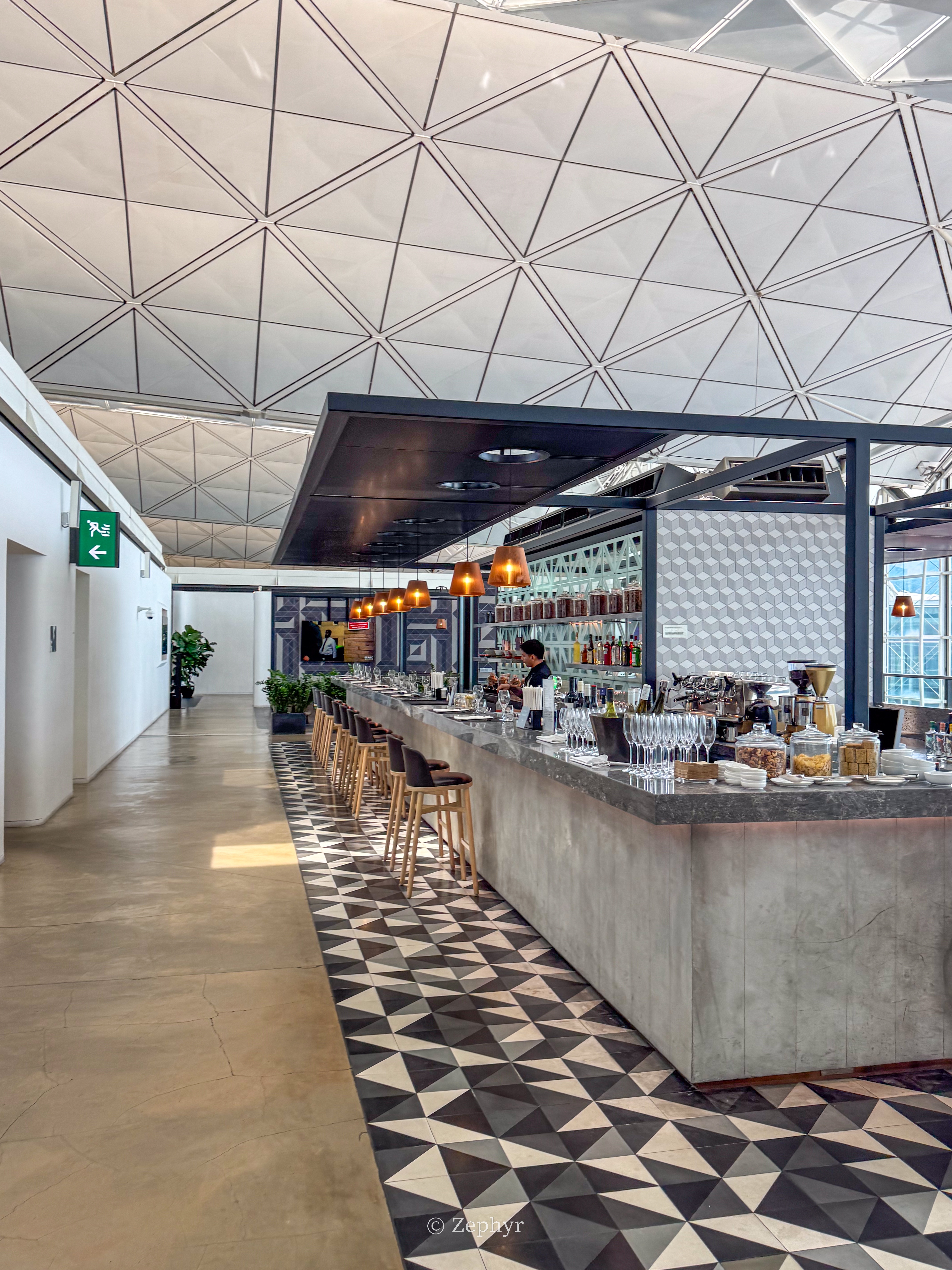 ۻϢҴ֮ ĺ / Amexͨ / Chase / Kyra /  Lounges @ HKG Airport