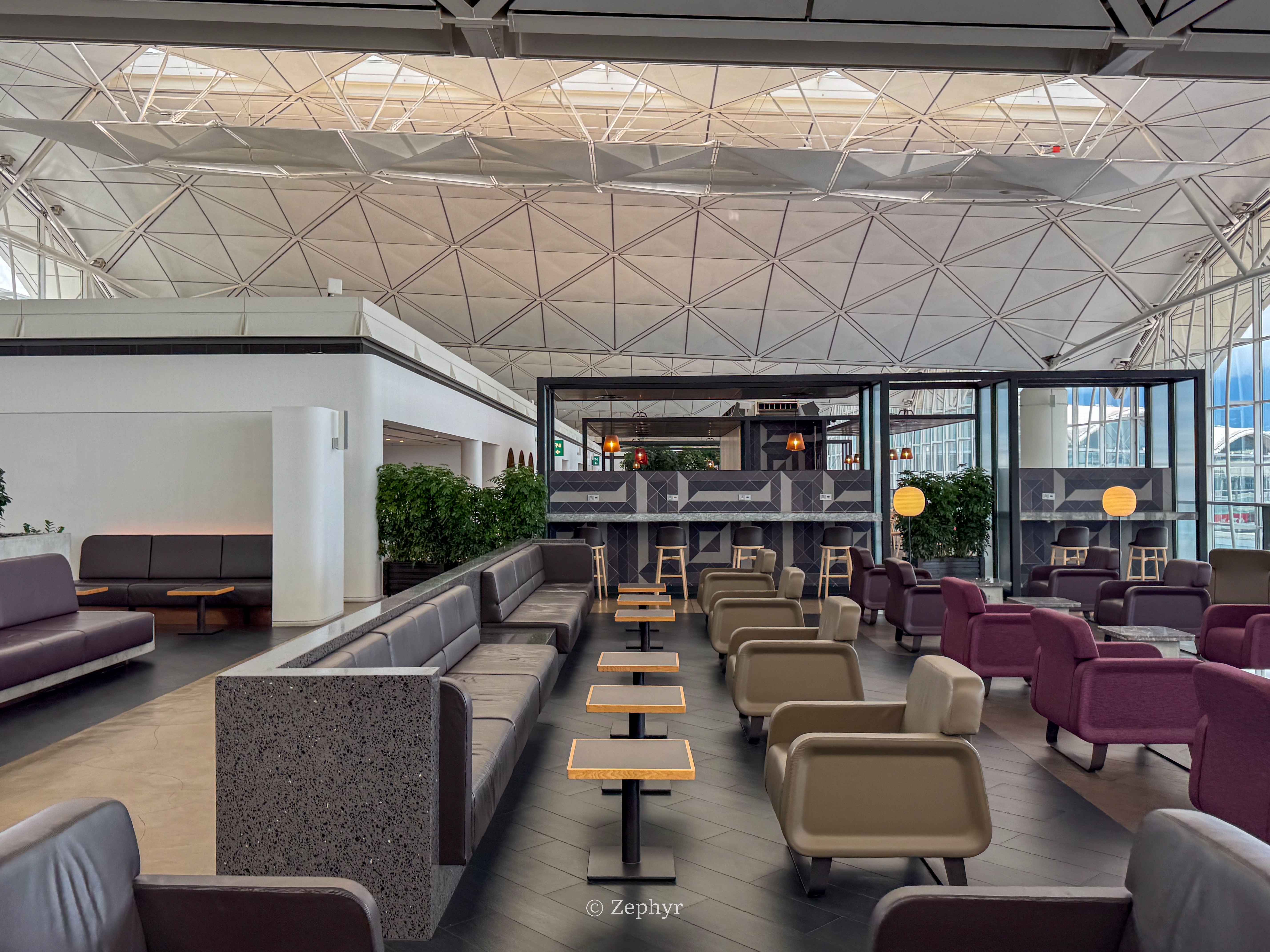 ۻϢҴ֮ ĺ / Amexͨ / Chase / Kyra /  Lounges @ HKG Airport