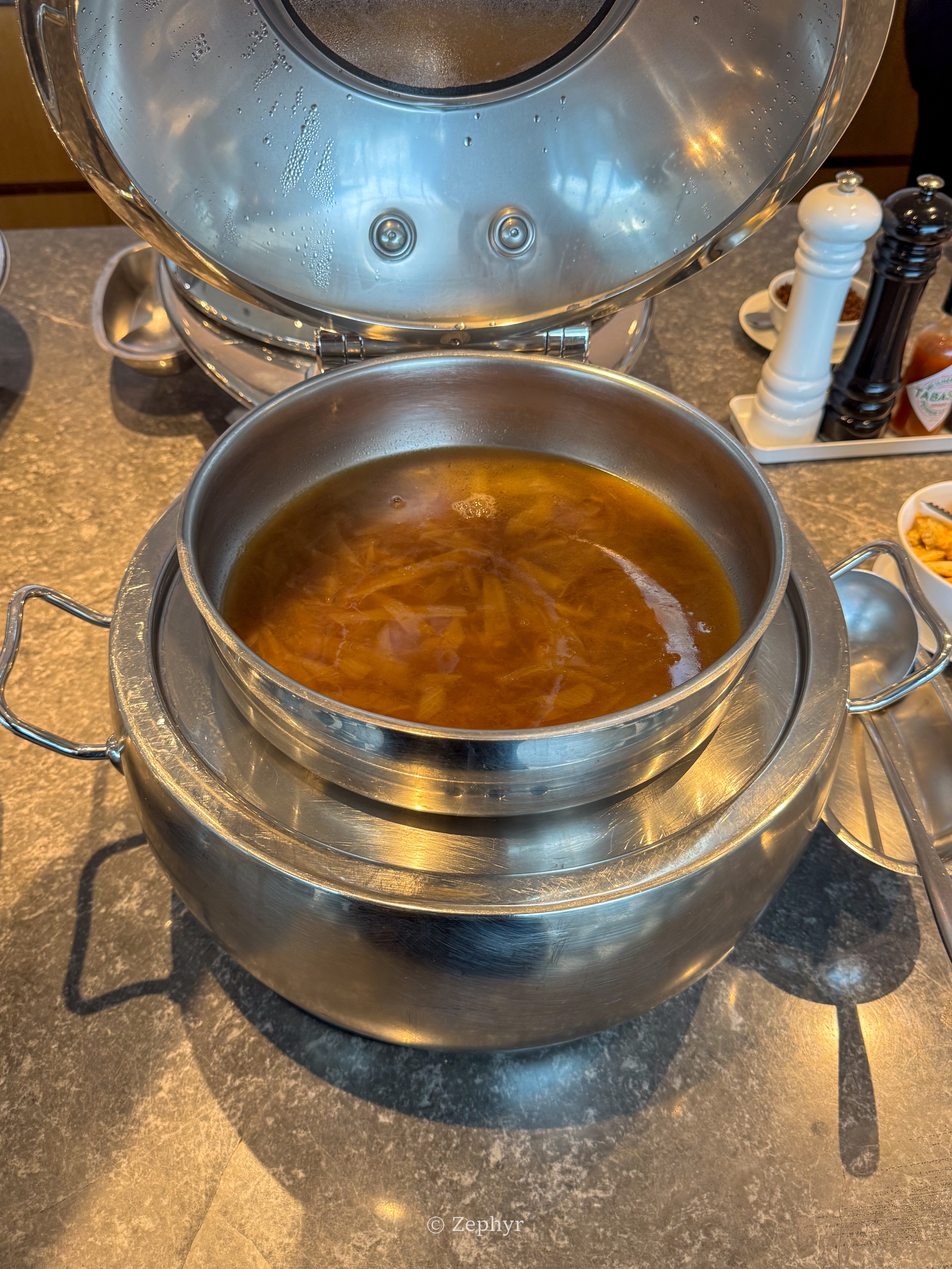 ۻϢҴ֮ ĺ / Amexͨ / Chase / Kyra /  Lounges @ HKG Airport