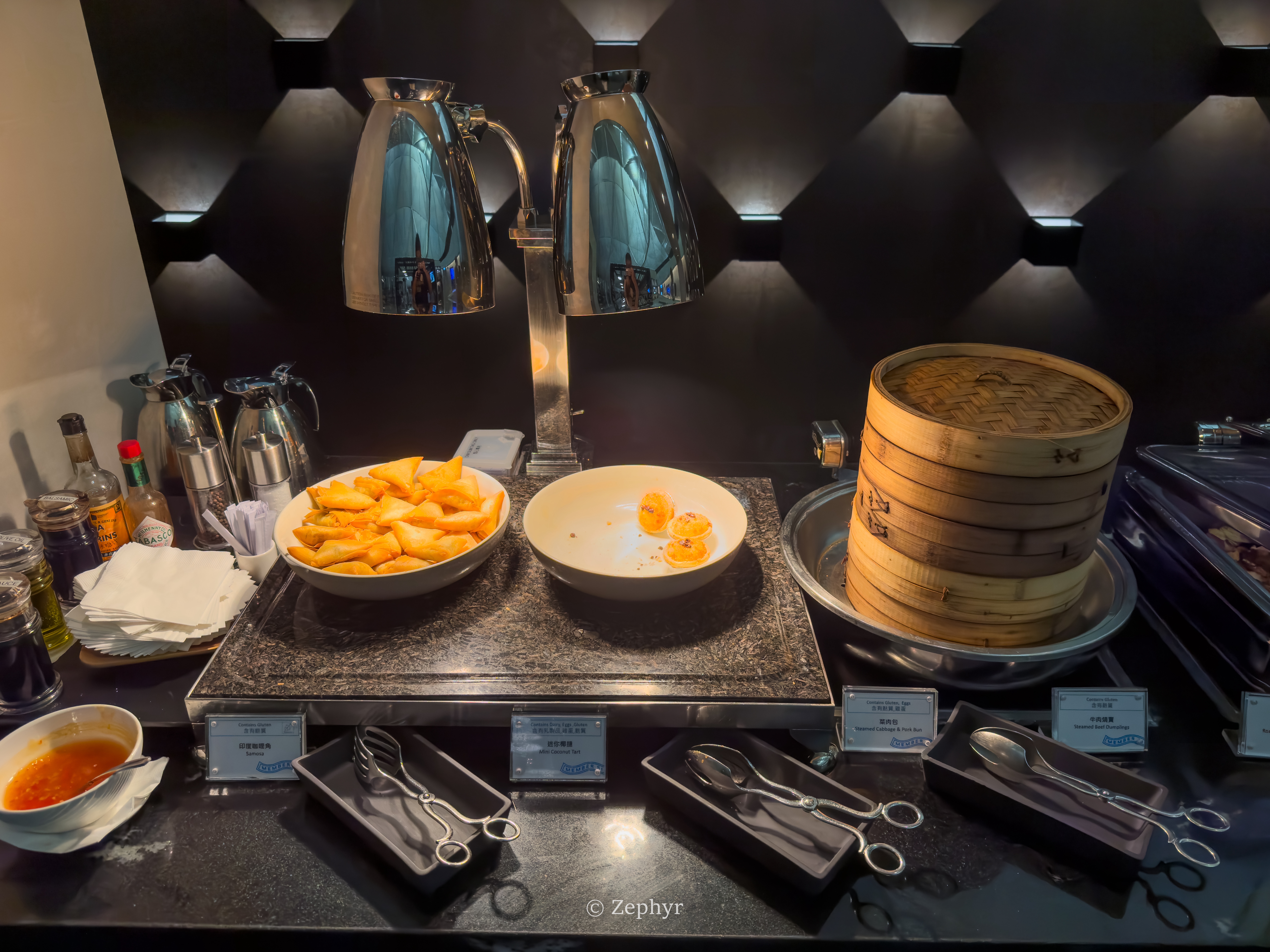ۻϢҴ֮ ĺ / Amexͨ / Chase / Kyra /  Lounges @ HKG Airport