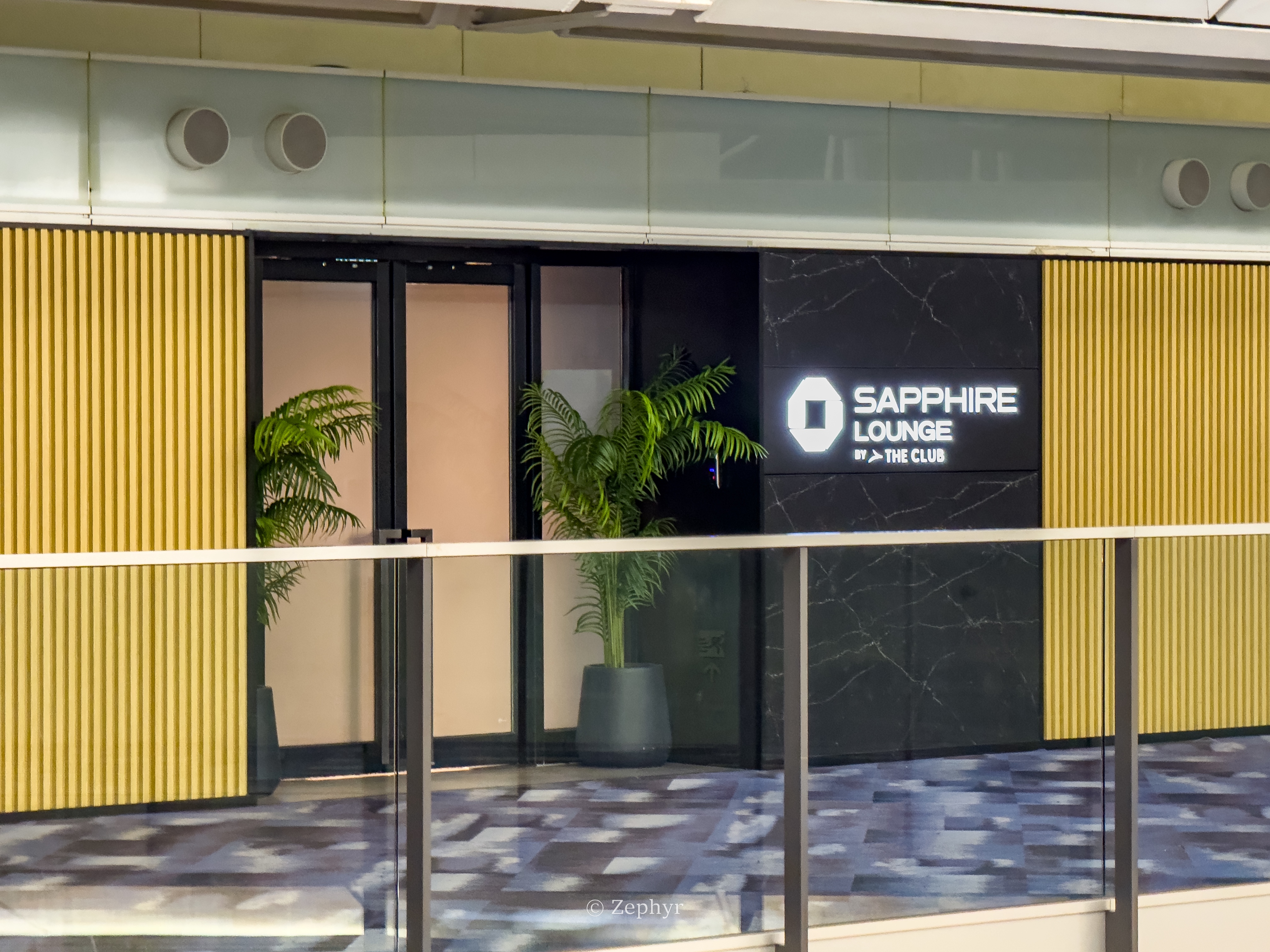 ۻϢҴ֮ ĺ / Amexͨ / Chase / Kyra /  Lounges @ HKG Airport