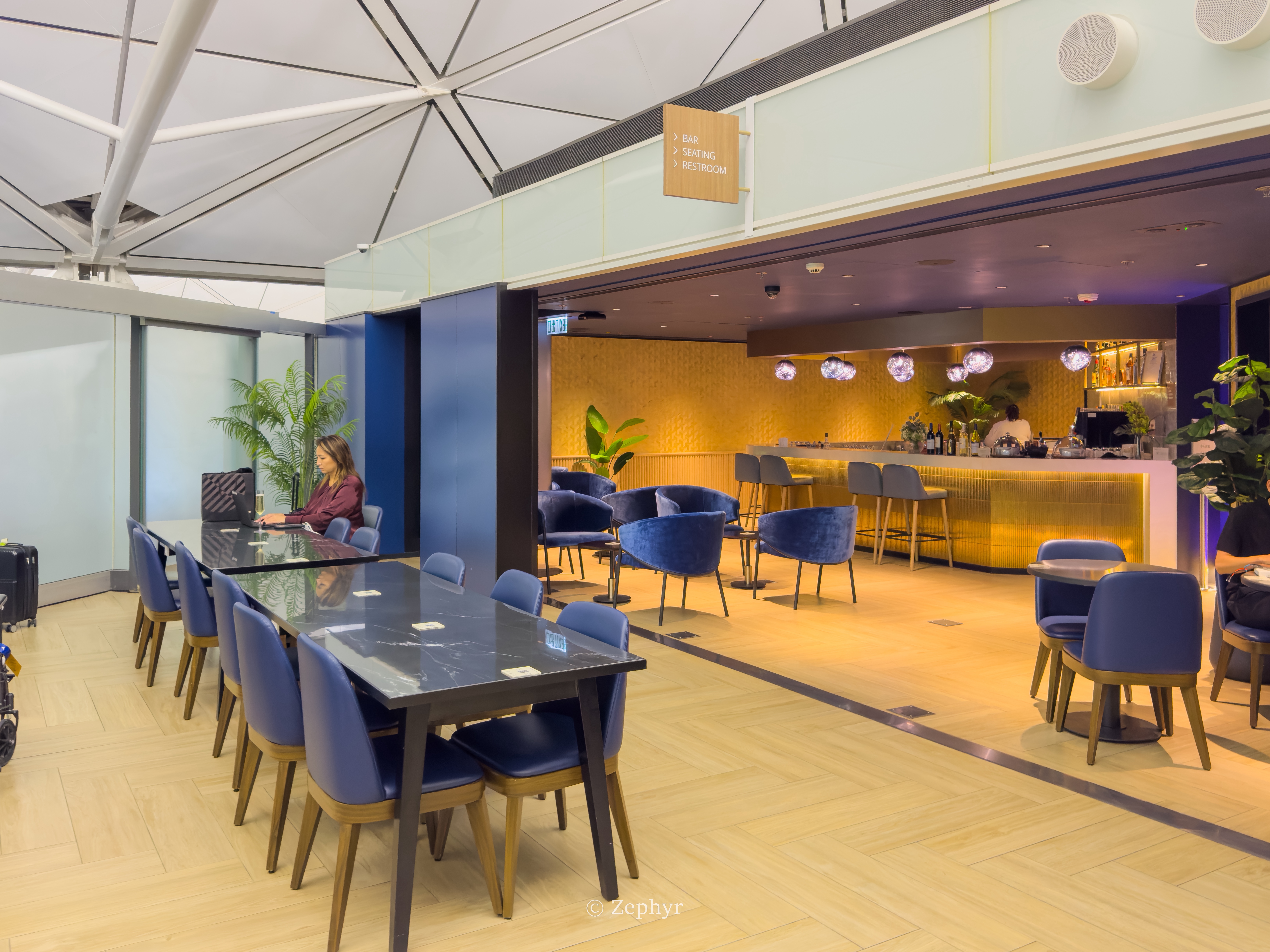 ۻϢҴ֮ ĺ / Amexͨ / Chase / Kyra /  Lounges @ HKG Airport
