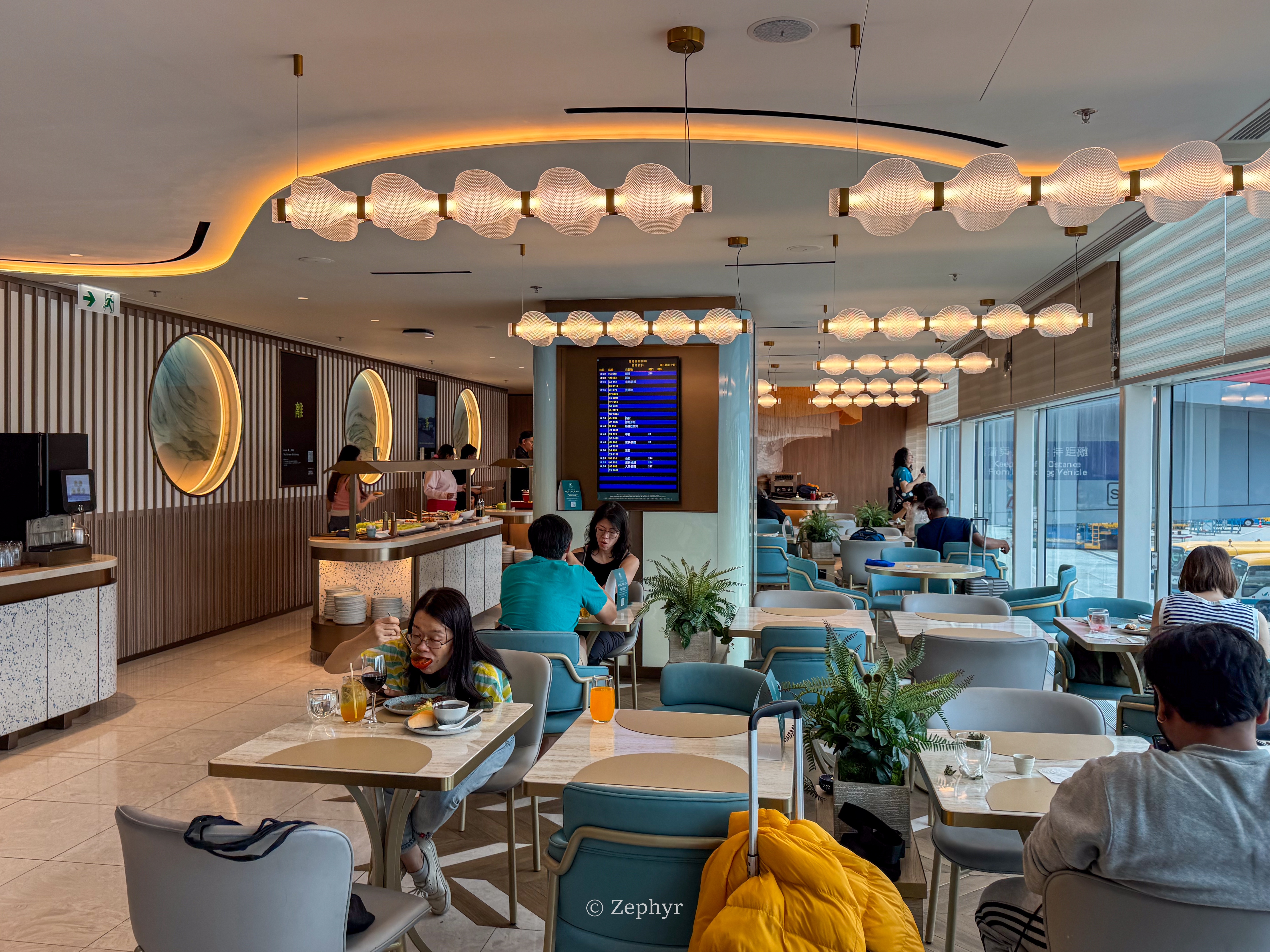 ۻϢҴ֮ ĺ / Amexͨ / Chase / Kyra /  Lounges @ HKG Airport
