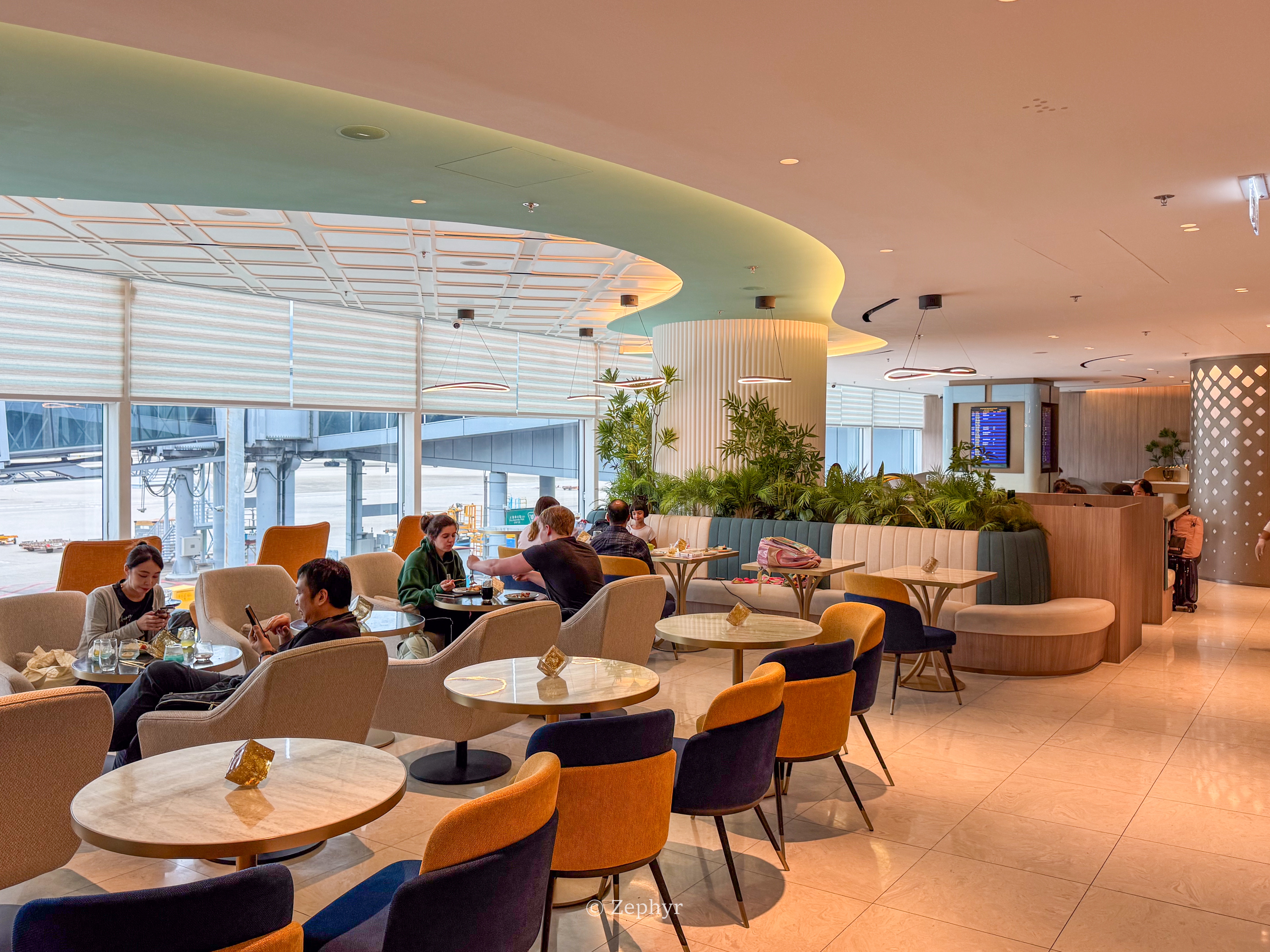 ۻϢҴ֮ ĺ / Amexͨ / Chase / Kyra /  Lounges @ HKG Airport