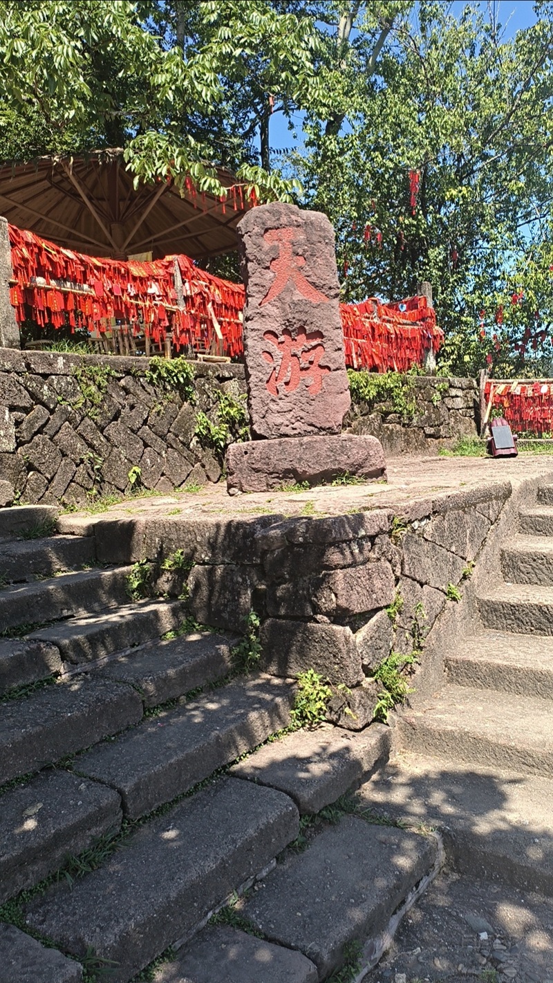 1416266QEjUxsW4klTTxCY.jpg
