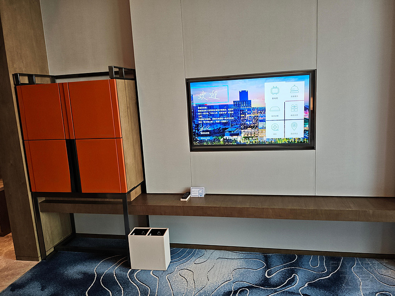 113516ksNG2H8TnqJRqI58.jpg