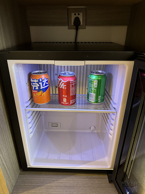 上海金桥中心智选假日酒店，舒适高级大床房体验