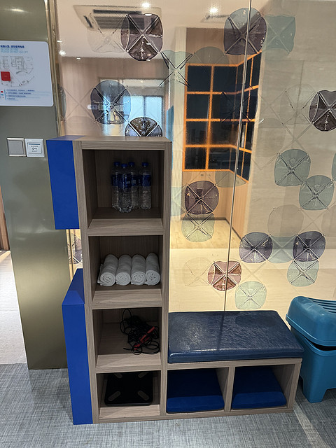 上海金桥中心智选假日酒店，舒适高级大床房体验