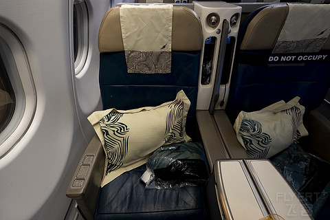 「区域宽体，友商加分」—— 斯里兰卡航空 A332 新加坡—科伦坡 公务舱体验