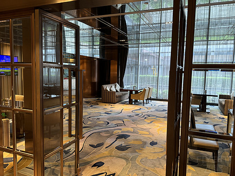 广州白云机场铂尔曼大酒店，行政双床房体验