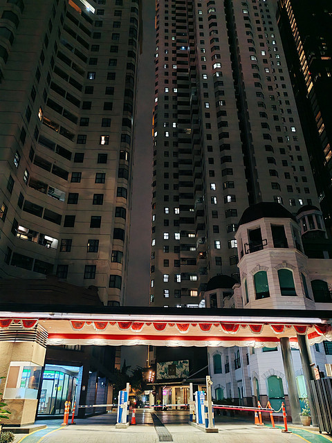 雅加达Semanggi阿雅杜塔酒店顶楼复式套房入住体验