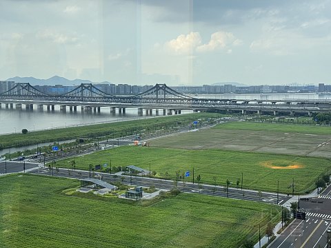 《162C》杭州·木棉花 】 亚运去时钱江浪 萧山留下新世纪/2025.08/@MorS / #带酒廊 近地铁