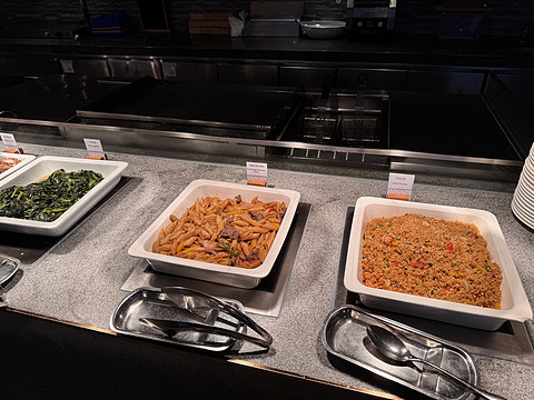 食肆林立，南岸性价比之选｜重庆嘉发希尔顿逸林酒店豪华套房体验