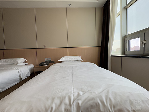 秋林大酒店·博乐火车站店 Qiu Lin Hotel @ Bole