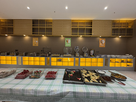 秋林大酒店·博乐火车站店 Qiu Lin Hotel @ Bole