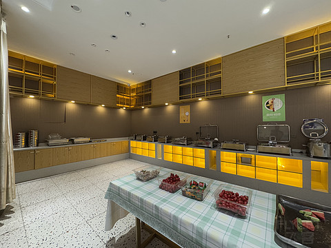 秋林大酒店·博乐火车站店 Qiu Lin Hotel @ Bole