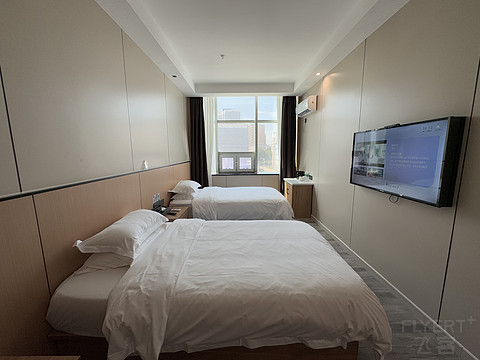 秋林大酒店·博乐火车站店 Qiu Lin Hotel @ Bole